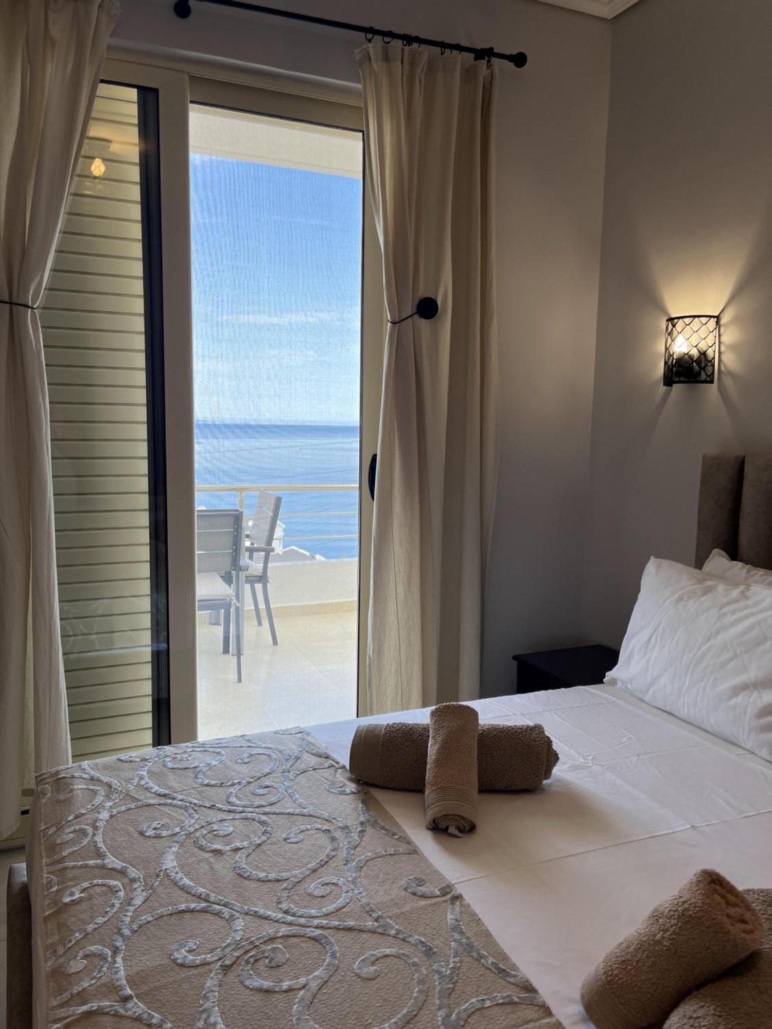 Bluemoon Suites Саранда Екстер'єр фото