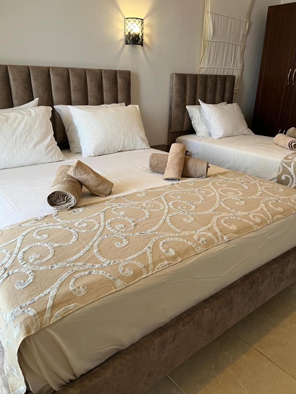 Bluemoon Suites Саранда Екстер'єр фото