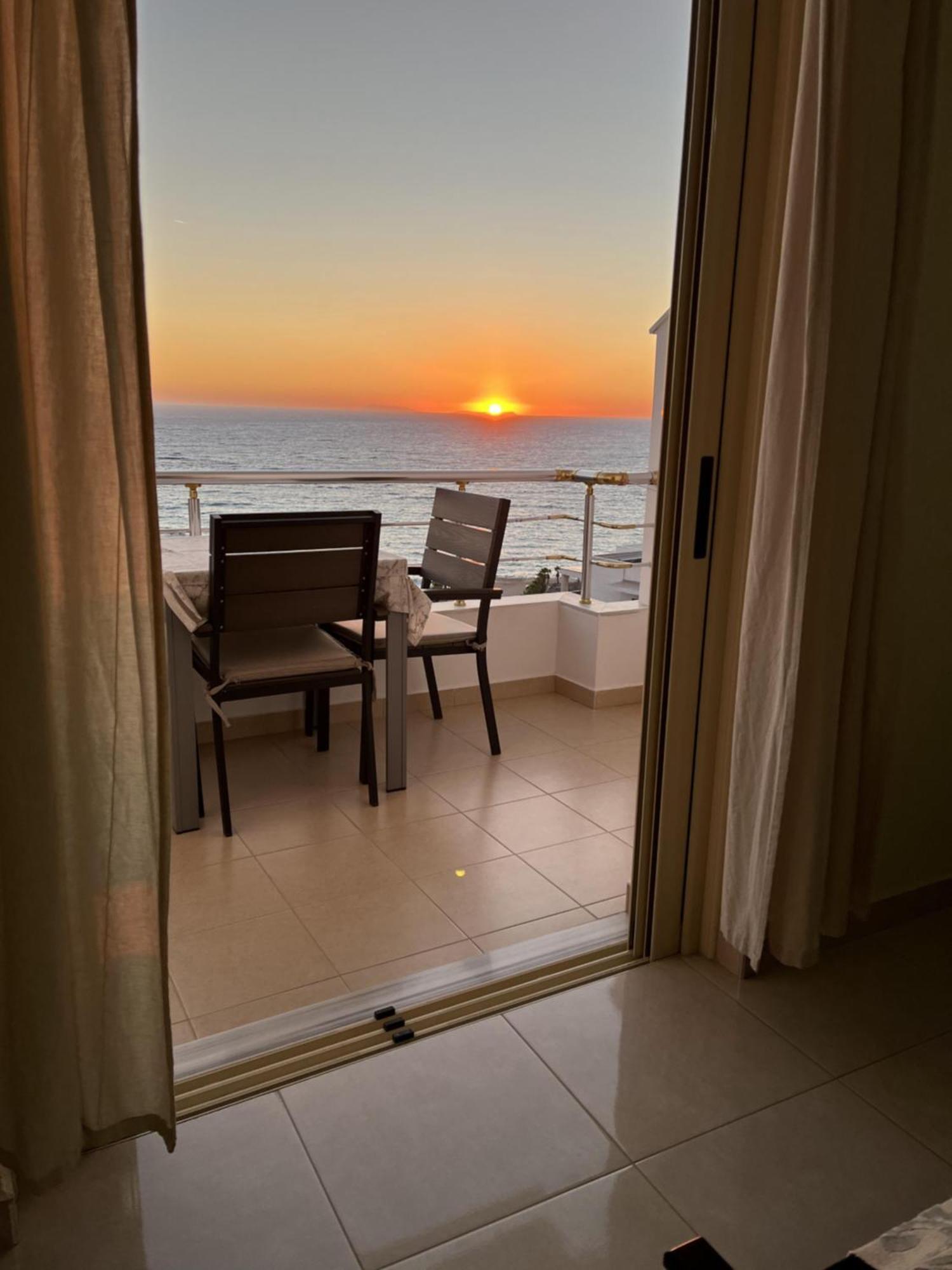 Bluemoon Suites Саранда Екстер'єр фото